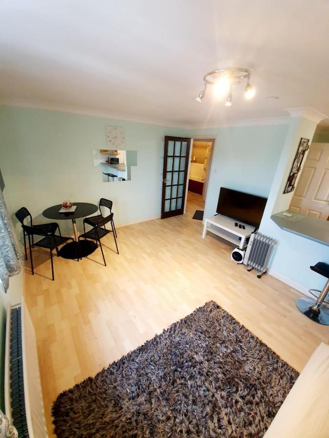 Chelmsford Town Centre Apartments With Car Parking Екстериор снимка