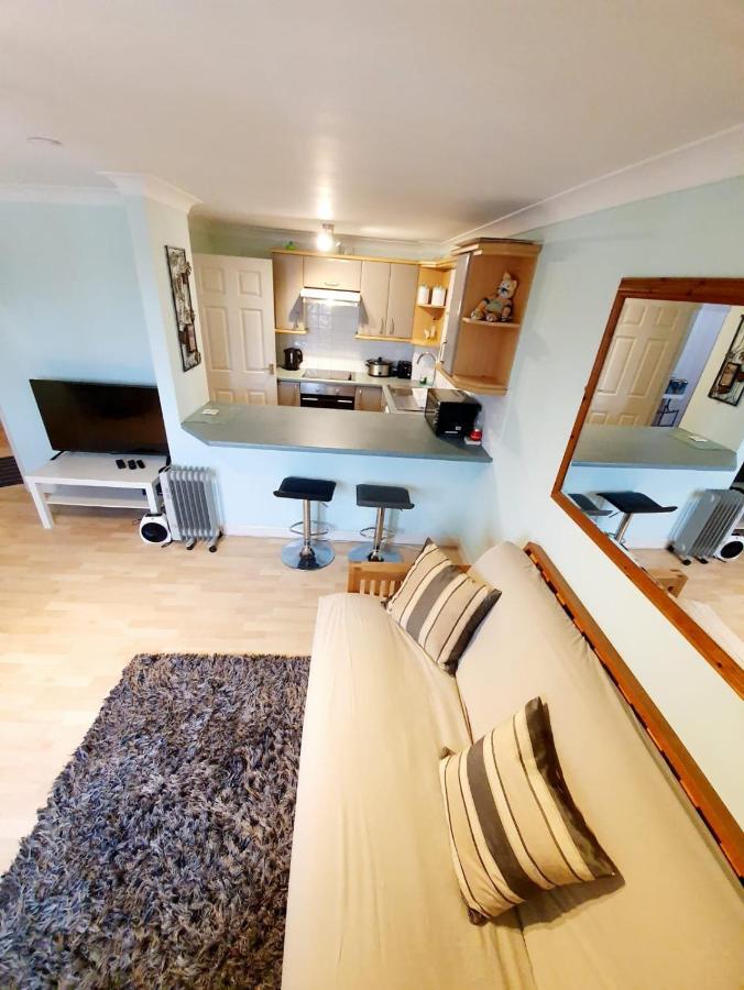 Chelmsford Town Centre Apartments With Car Parking Екстериор снимка