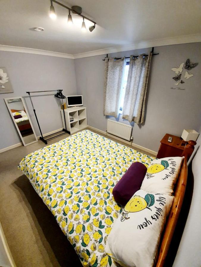 Chelmsford Town Centre Apartments With Car Parking Екстериор снимка