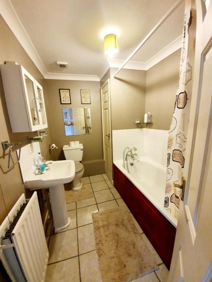 Chelmsford Town Centre Apartments With Car Parking Екстериор снимка
